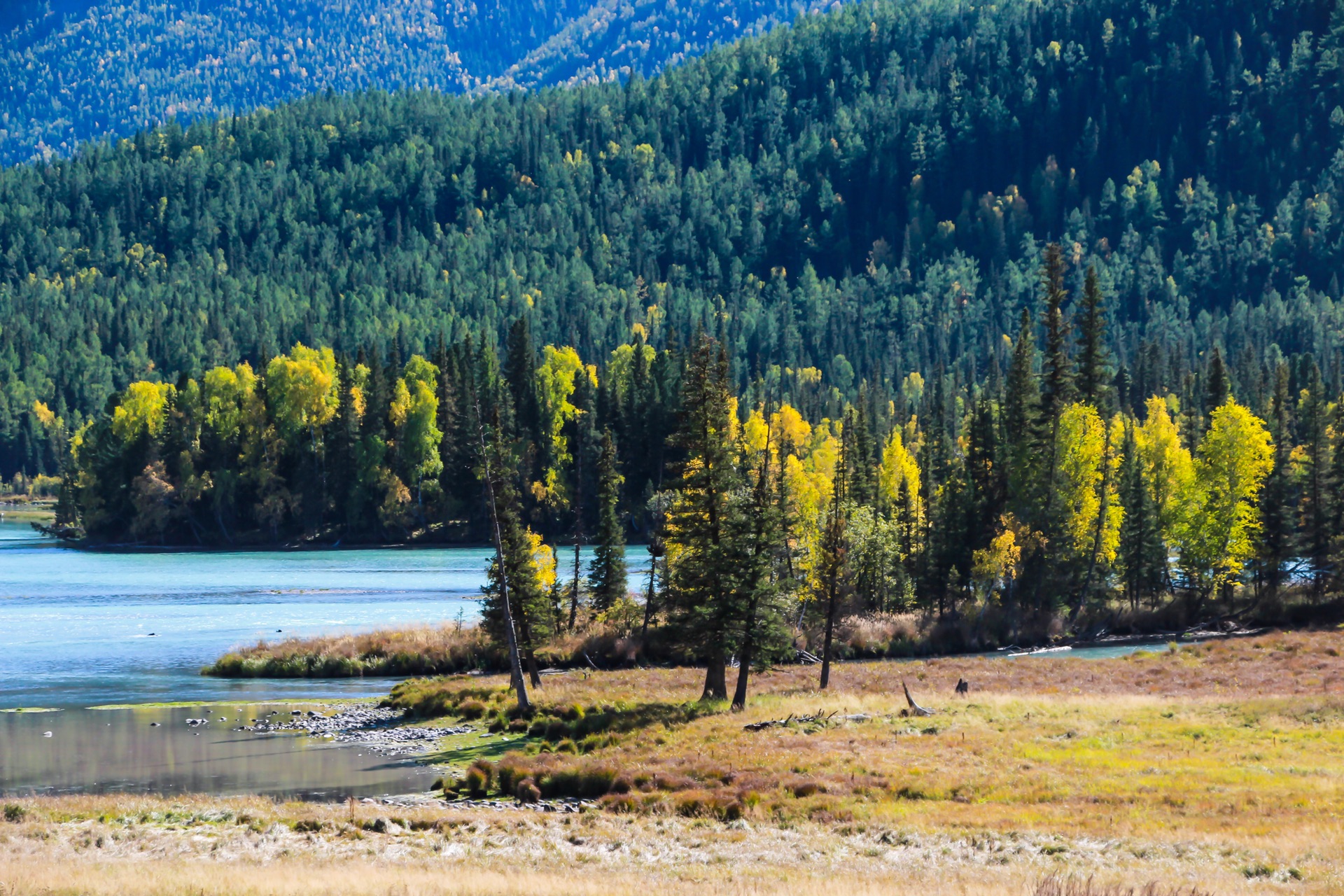 探索新疆奇景，一场难忘的丝绸之路之旅🌵🏔️