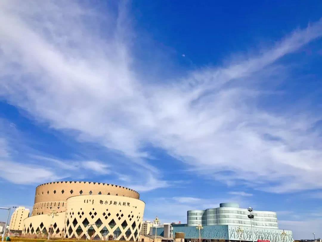 鄂尔多斯巷弄深处的独特风味,隐藏在小巷中的特色小吃店