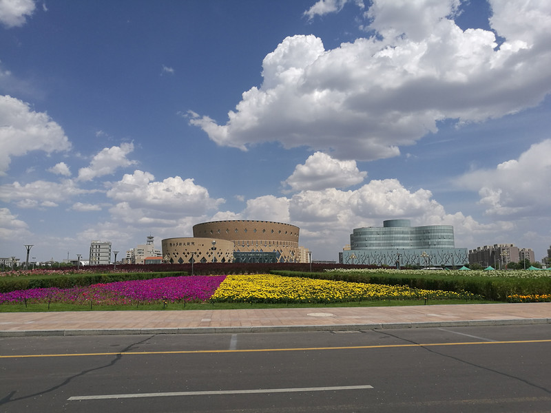 鄂尔多斯巷弄深处的独特风味,隐藏在小巷中的特色小吃店